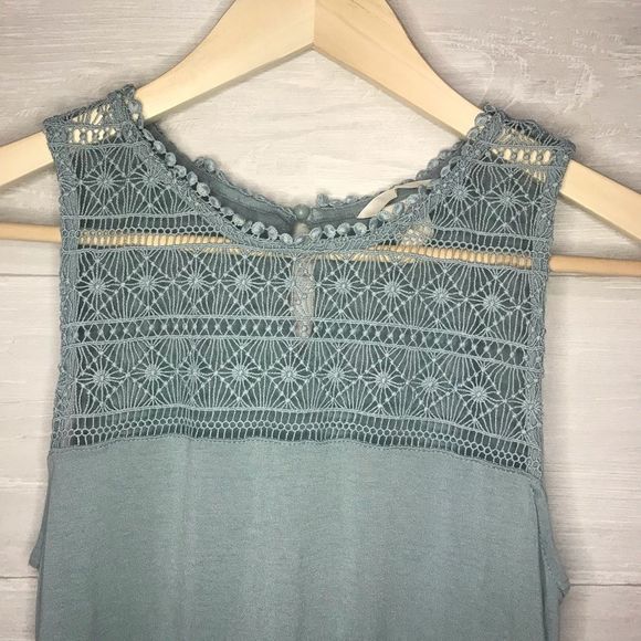 H&M Dressy Detailed Tank - Picture 2 of 5